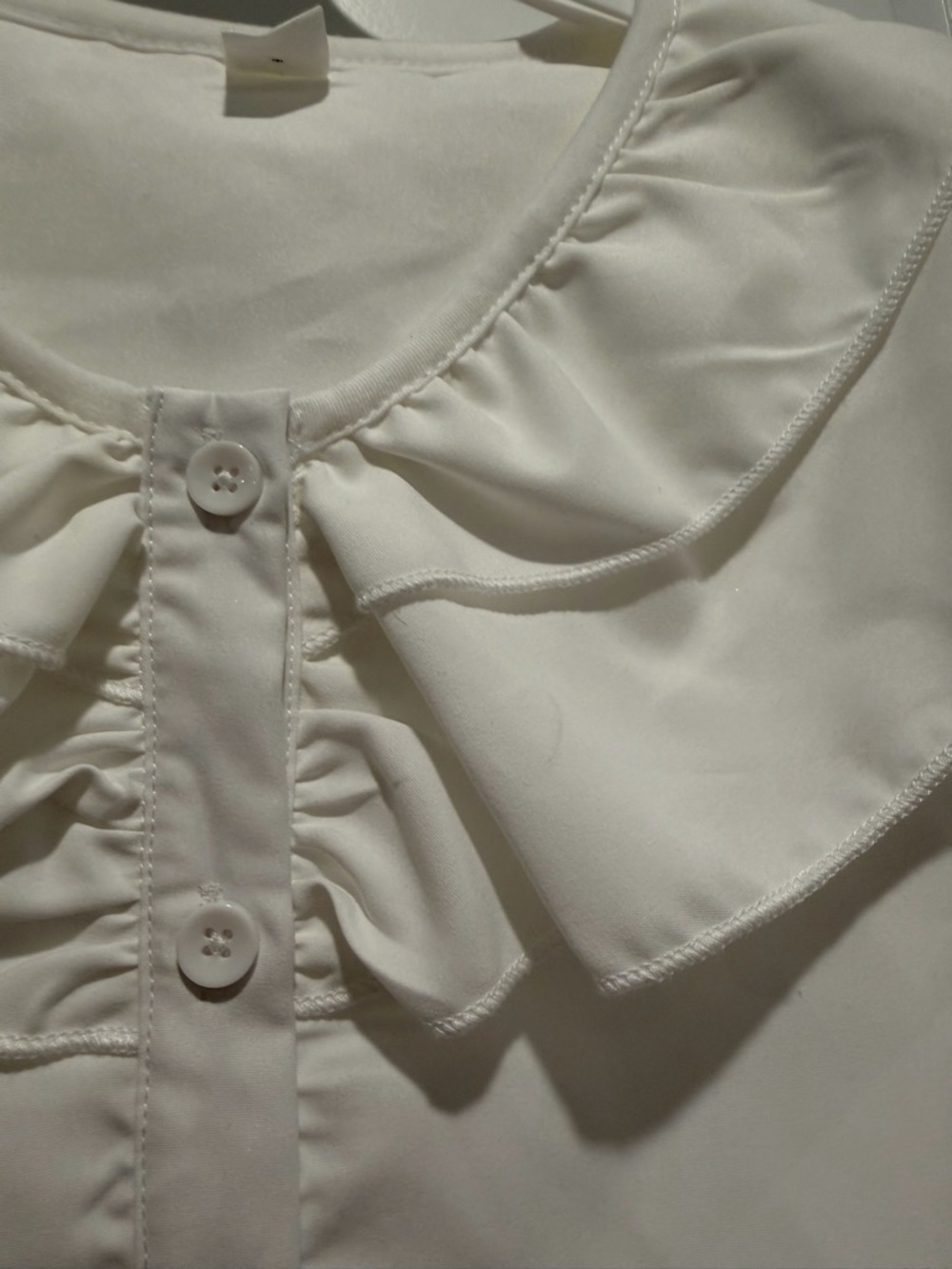 SHEIN White Ruffle Collar Button-Front Top - Picture 4 of 9